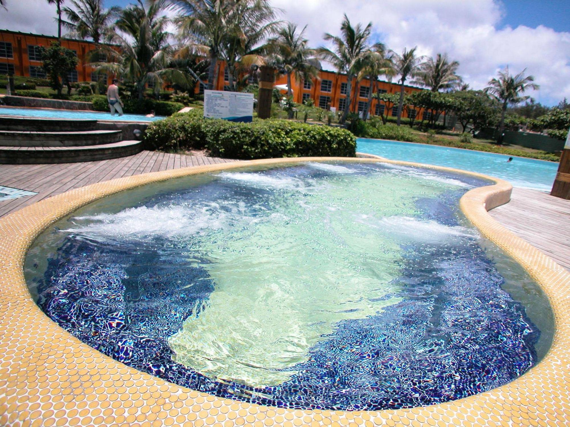 Chateau Beach Resort Kenting Bekvämligheter bild A spa pool